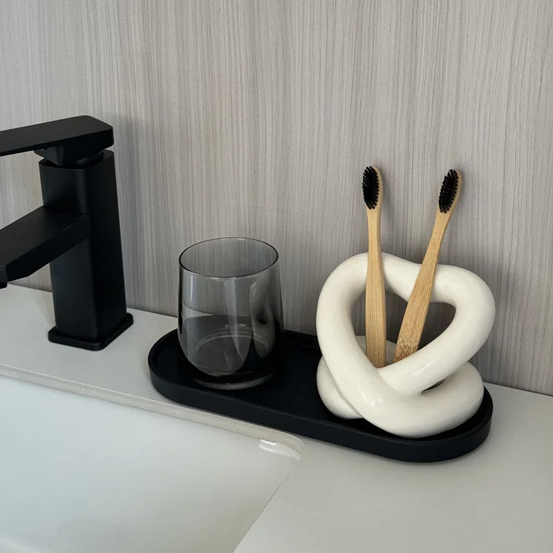 Toothbrush holder