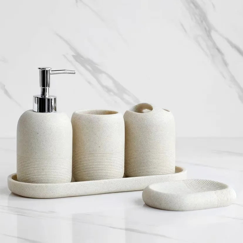 Bathroom accessories set